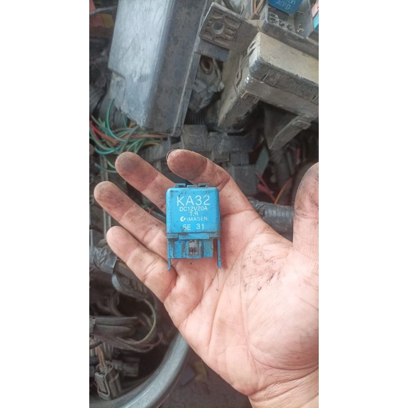 relay cooling fan familia lantis