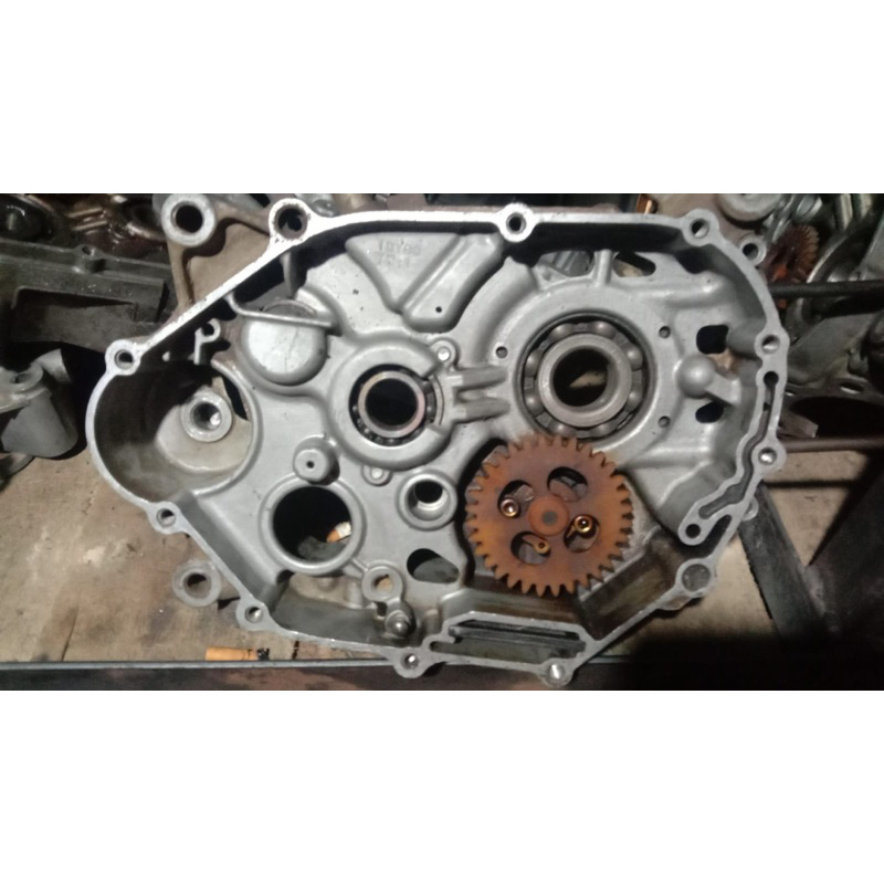 Crankcase calter jupiter z 1 - krengkes kanan oli jupiter z1 kalter yamaha force 1