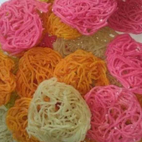 

KERUPUK MENTAH/KERUPUK RG/KERUPUK RG BANDUNG/KERUPUK JAMPANG WARNA WARNI