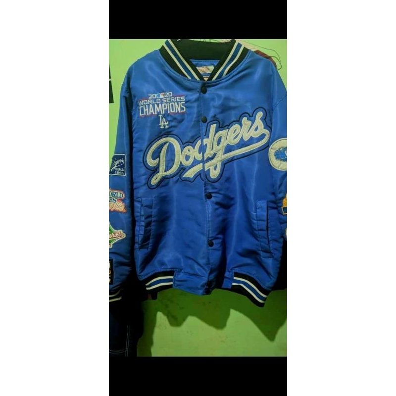 varsity mlb