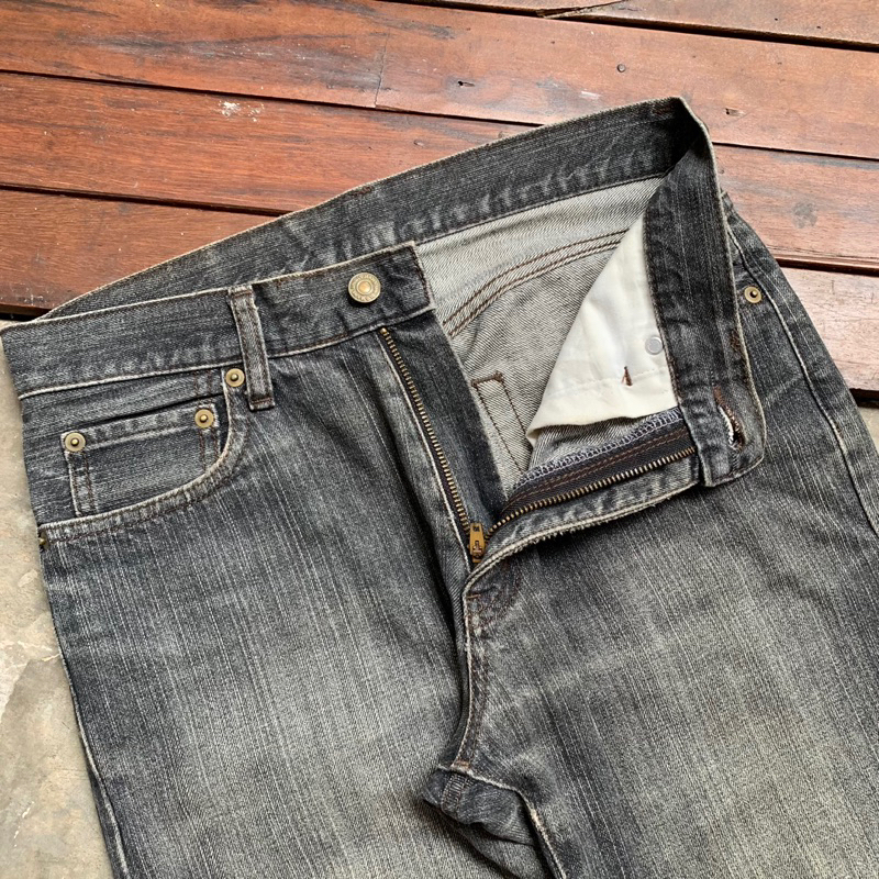 uniqlo grey washed bagy