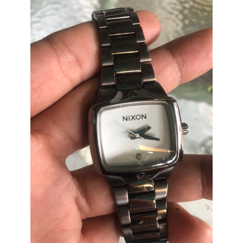 Nixon player mini