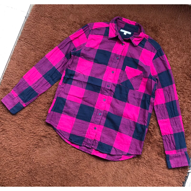 Kemeja flanel cewek Uniqlo taq flanel shirt used.PL KDFL26