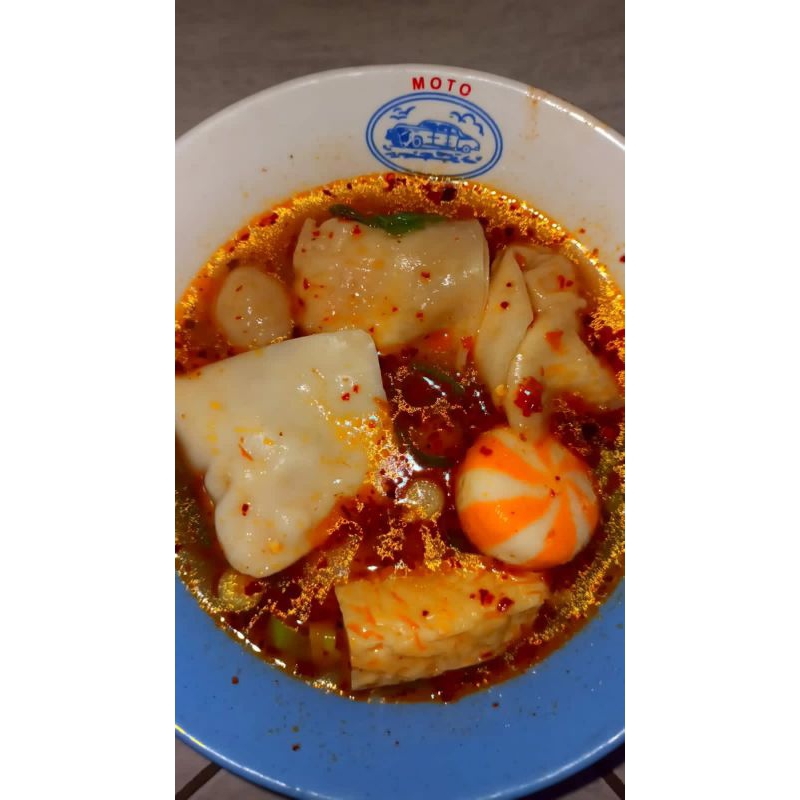 

Pangsit Ayam Komplit