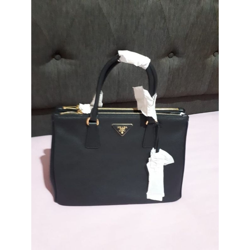 PRELOVED PRADA SAFFIANO BAG