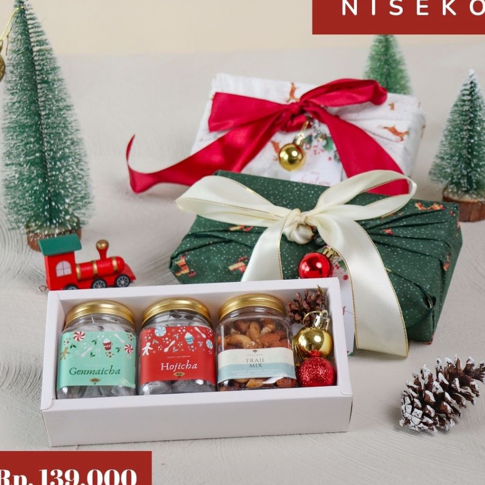 

PROMO MURAH Japanese Tea Trail mix set NISEKO Hojicha Genmaicha Nuts Walnut Almond Cashew Raisins Natal Gift Kado Wedding Lebaran Idul Fitri Ramadan Ramadahn Eid Christmas Mothers Day CNY Hamper Imlek Chinese New Year Hampers Parcel Parsel