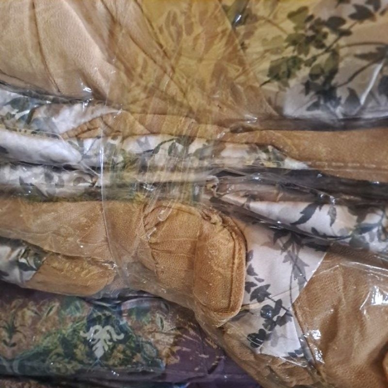 gamis kuning