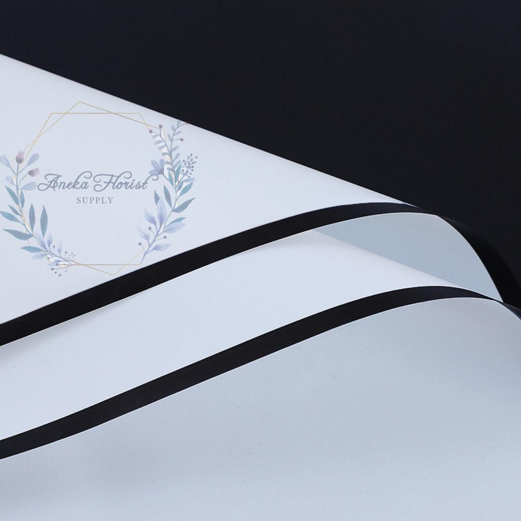 

ANEKAFLORIST - { 5LEMBAR} FLOWER WRAP MONOCHROME - KERTAS BUNGA LIS HITAM PUTIH - FLOWER WRAPPING BLACK WHITE - AF018