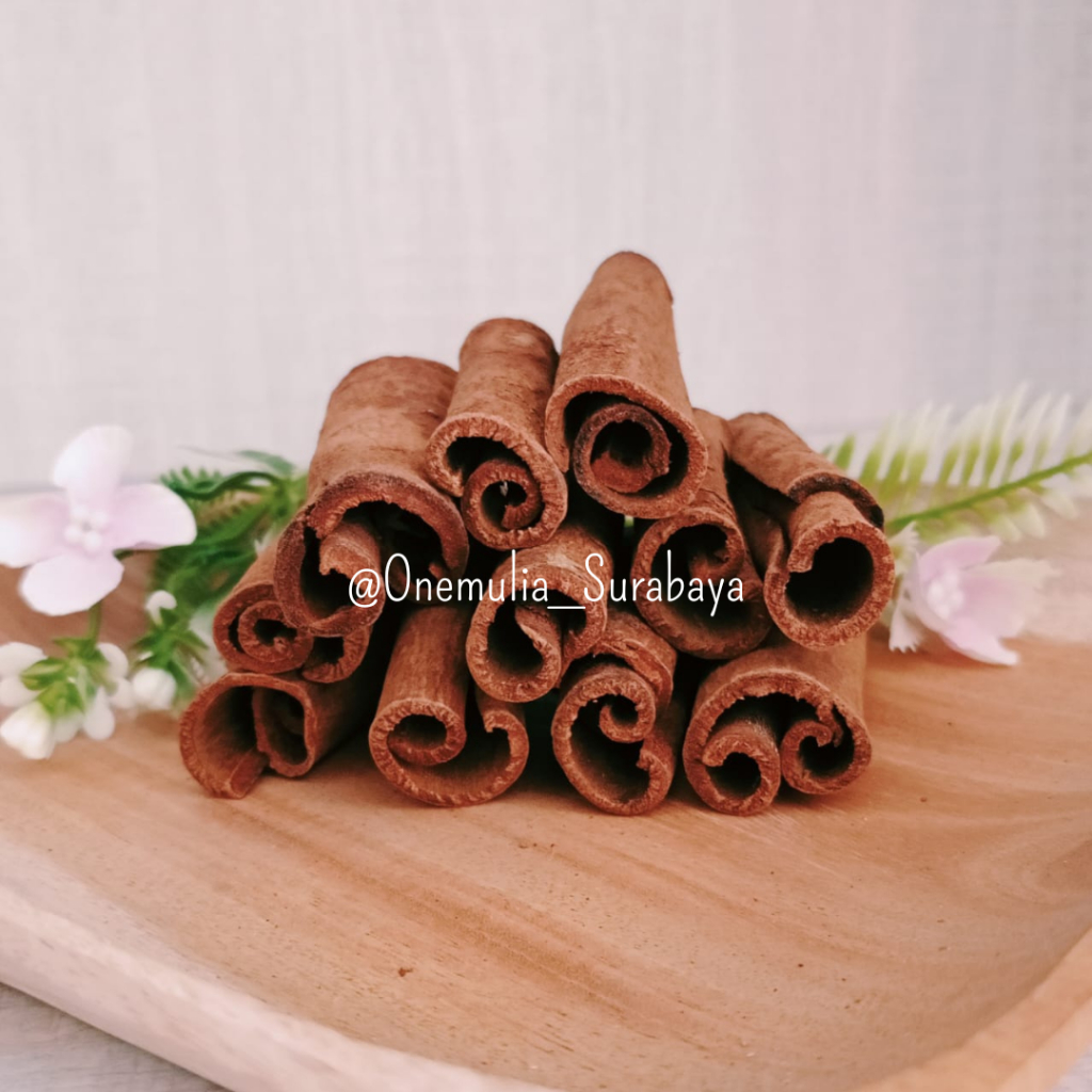 

Kayu Manis batang Premium asli Ternate - Cinnamon stick - grade A - rempah rempah - bumbu dapur