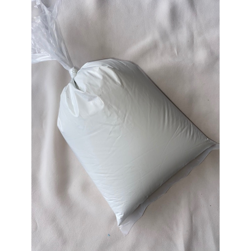 Cat Tembok Warna Putih