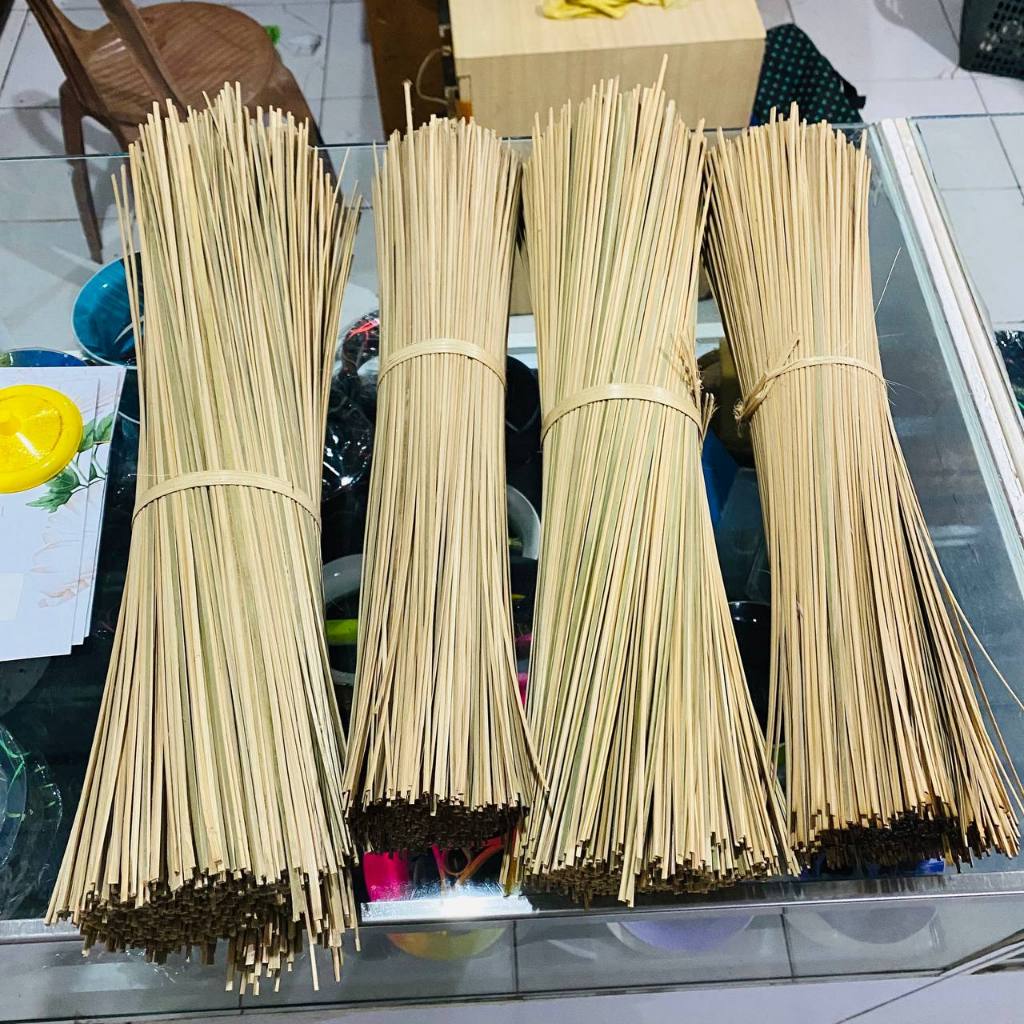 Bambu arku layangan 54 batangan 1000pcs layangan. Arku layangan batangan 1 ball / Kerangka layangan