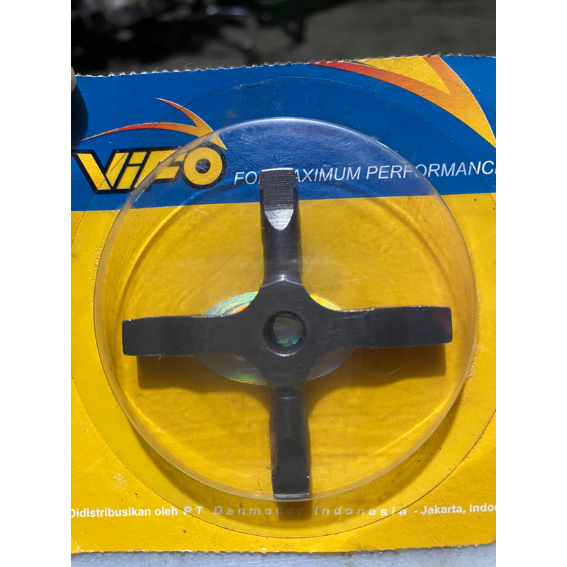 gigi silang vespa super