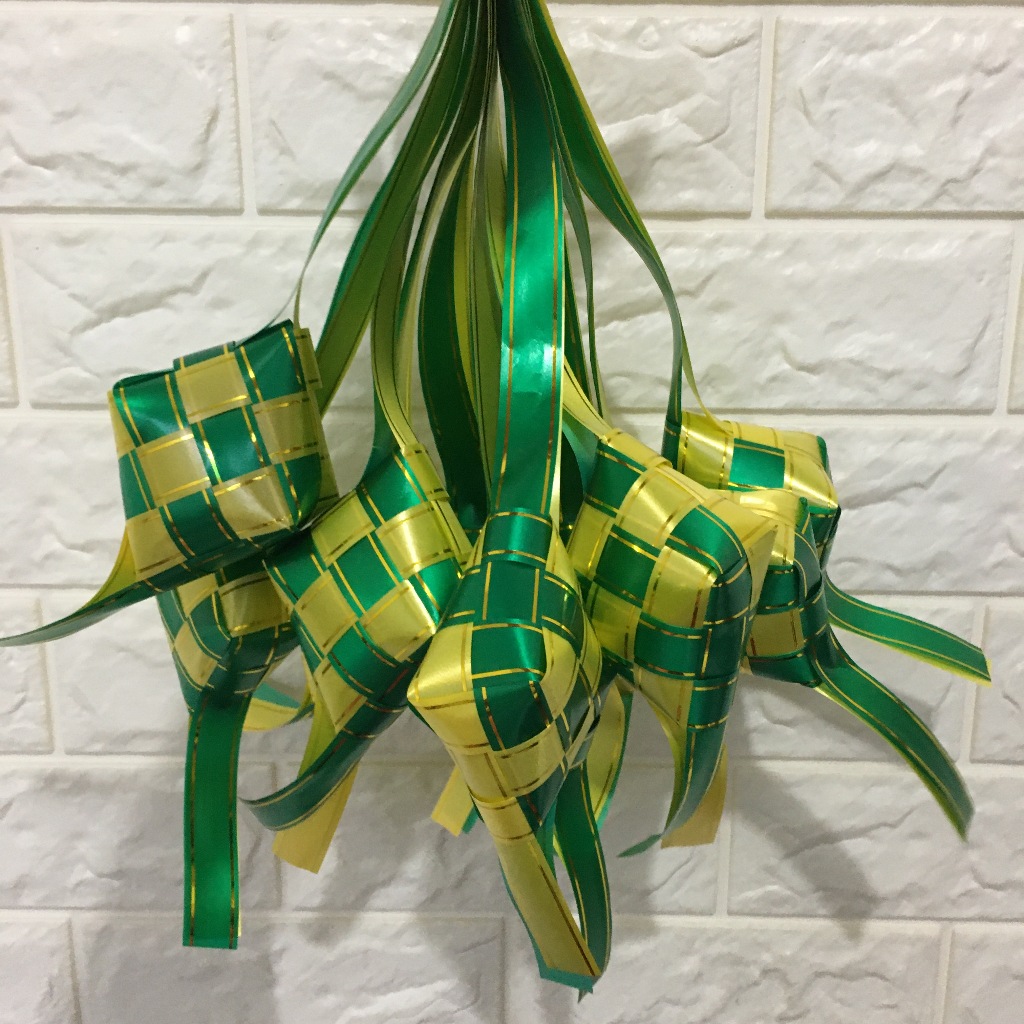 

Ketupat Pita Jepang List Emas | Hiasan Ketupat | Ketupat Lebaran