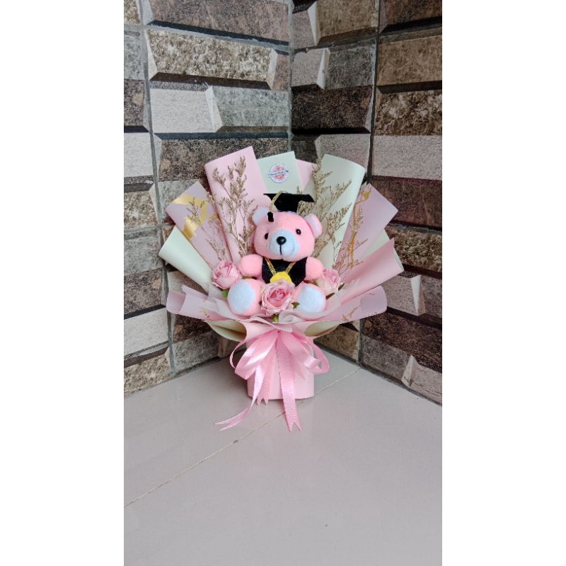 

Buket Boneka Wisuda Adiwarna Creative Art