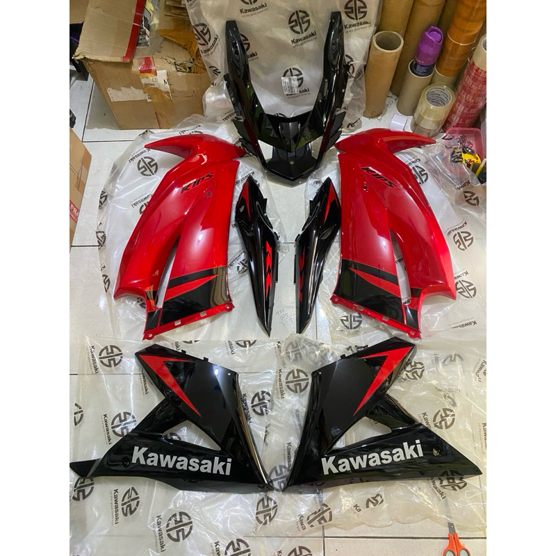 Sepaket Cover sayap fairing Ninja Rr new 2012 2013 merah