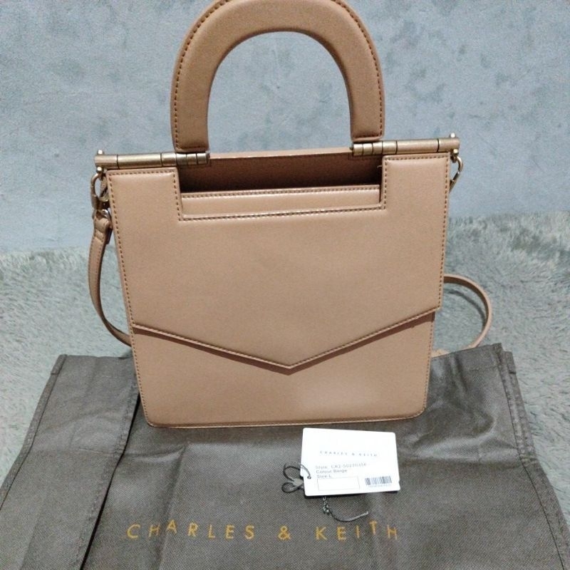 tas charles & keith original mini envelope preloved like new
