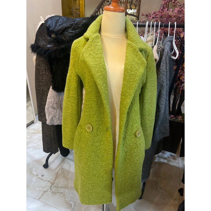 Coat Wol Tebal Hijau Elegan Preloved