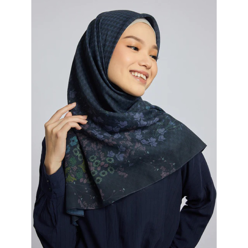 Kami Prudence Scarf Reject Sale Navy New
