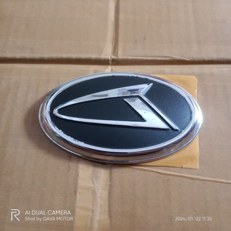 logo emblem grill daihatsu  feroza espass original