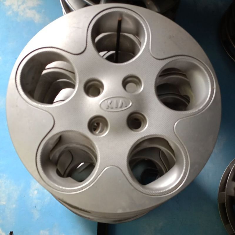 WILDOP KIA LOBANG 4 RING 14