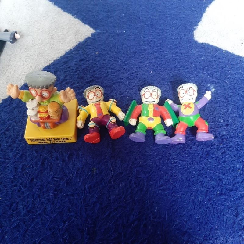 mainan / figure dikoleksi happy meal mcd mr kiasu vintage 1995