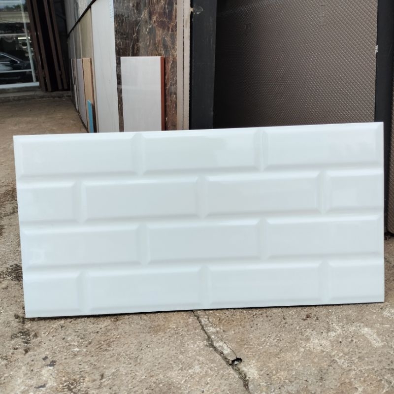 KERAMIK DINDING DAPUR UNO CROWN WHITE 30X60 KW2