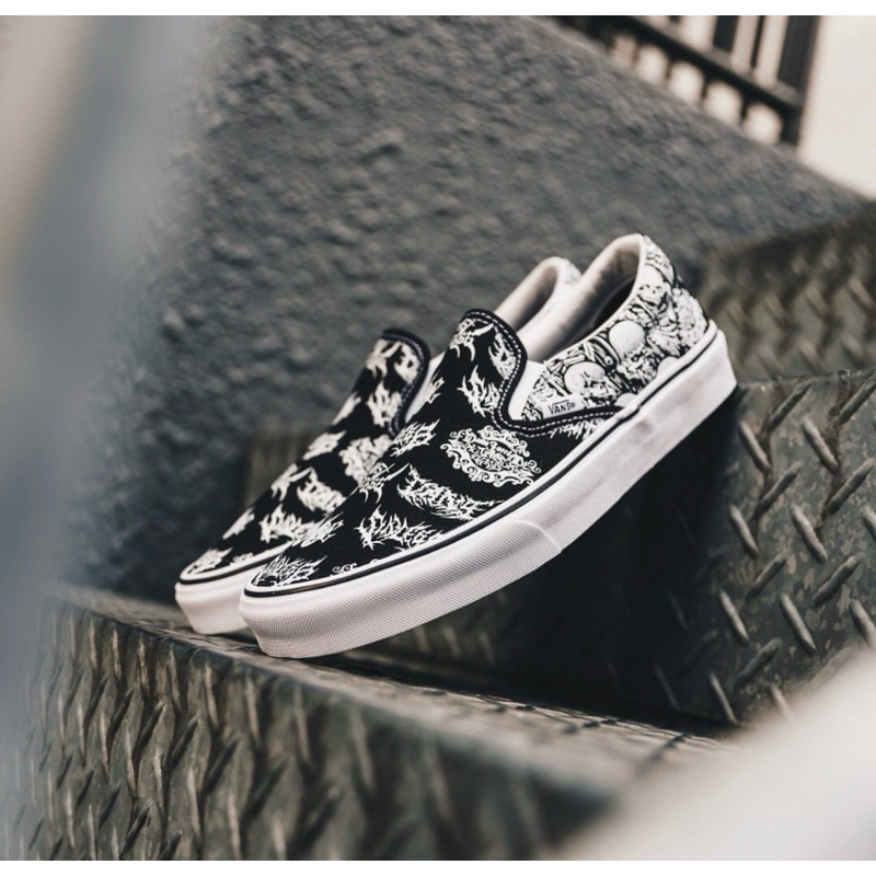 VANS CLASSIC SLIP-ON FORGOTTEN BONES BLACK/WHITE