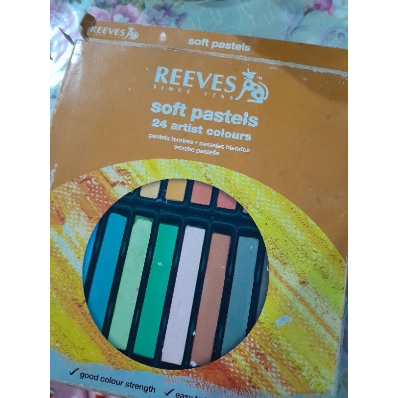 

PRELOVED - REEVES SOFT PASTELS (24COLORS)