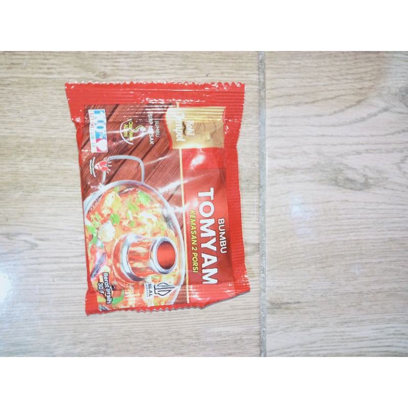 

tomyam bumbu merk koki jempol 10saset