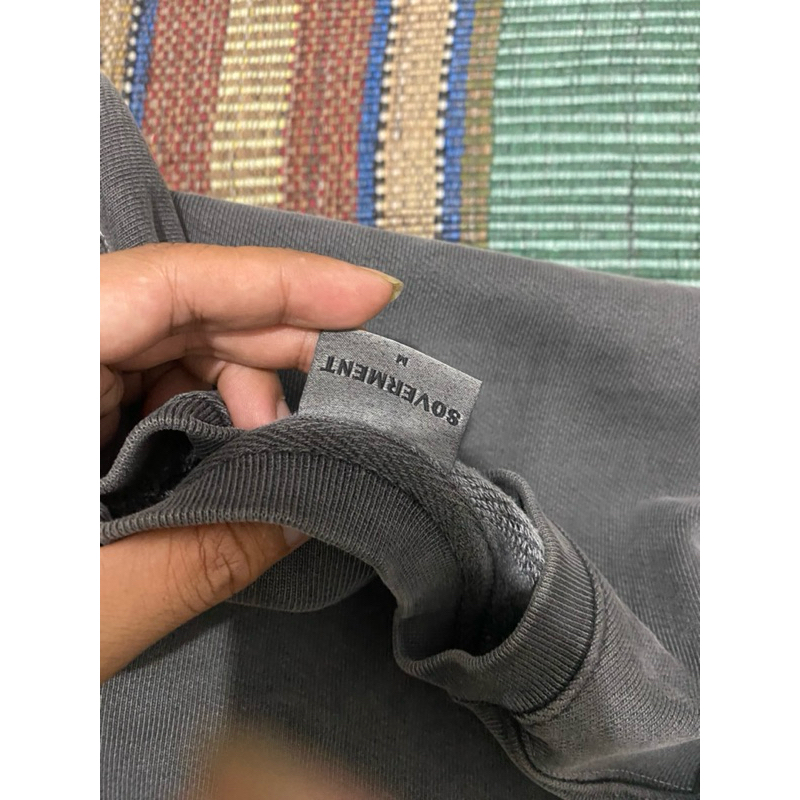crewneck soverment