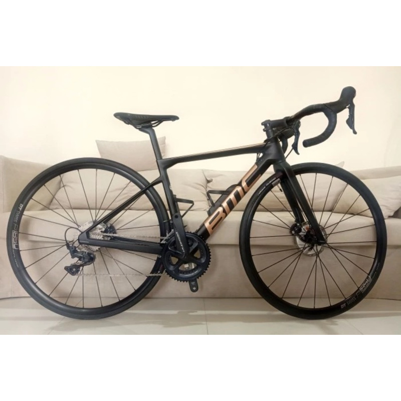 L. SEPEDA ROADBIKE BMC TEAMMACHINE SLR THREE