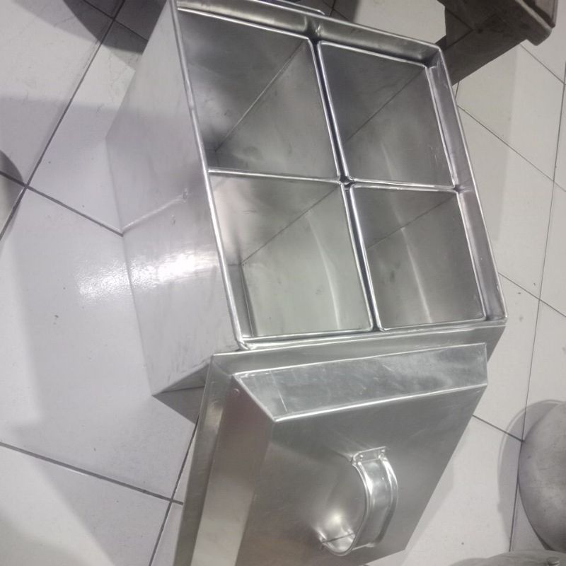 Dandang odeng panci odeng shabu  ,dandang sekat 4 aluminium tebal