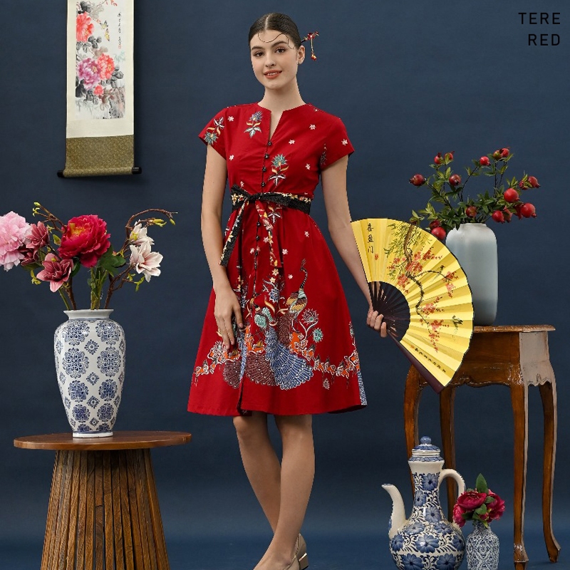 Tere Cheongsam Batik Couple Qipao Dress Batik Modern Seragam Family Set Putih Merah Natal Imlek CNY