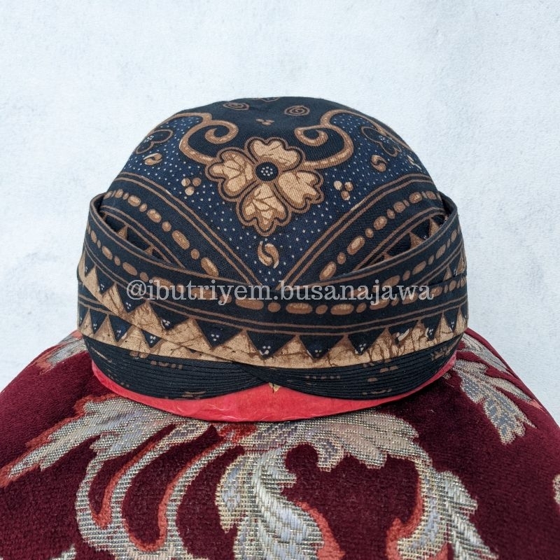 Blangkon Solo Kasatriyan Batik Kombinasi Alusan