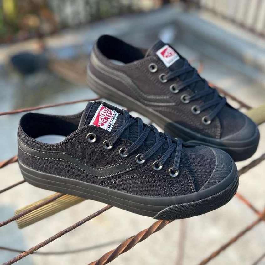 Ventela public low black original official store terbaru sepatu pria wanita