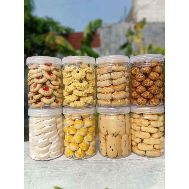 

KUE KERING PUTRI SALJU/THUMPRINT/NASTAR/DAHLIA SUMPRIT/PALM CHEESE/KUE KACANG/LIDAH KUCING/COOKIES LEBARAN PREMIUM MANIS LEMBUT 400GRAM-800GRAM