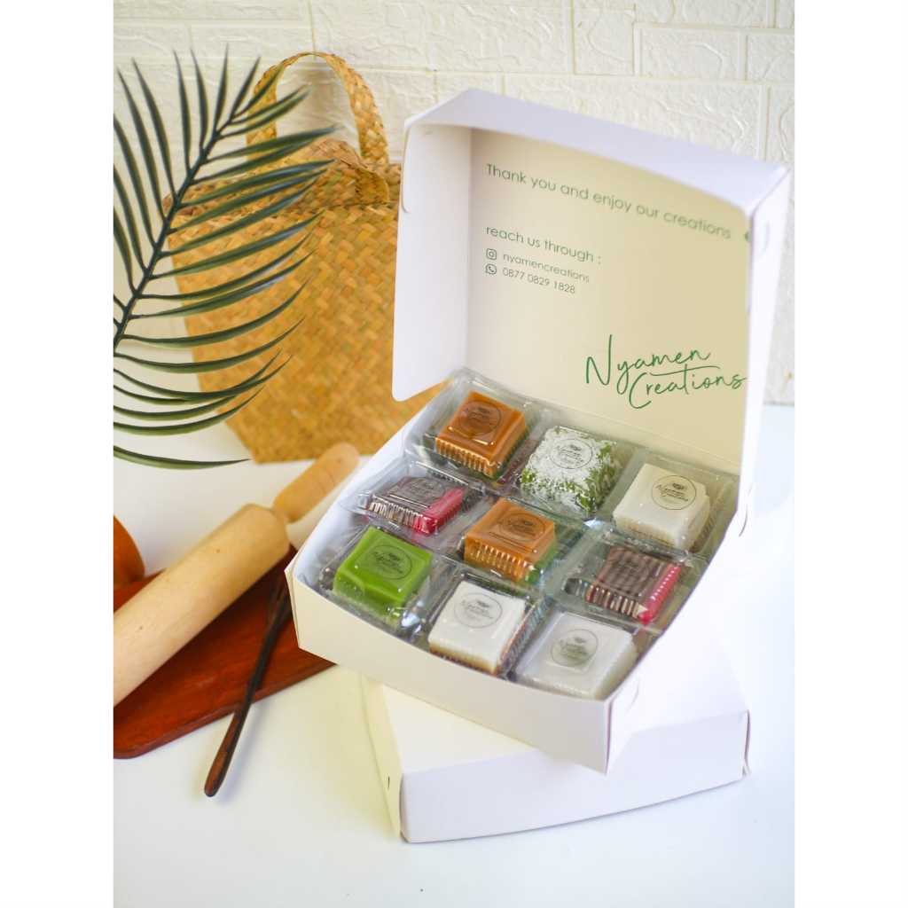 

[PO] Package Box Kue Basah Nyamen Creations ( Untuk Pengiriman 2 Hari - 30 Hari dari Pemesanan )
