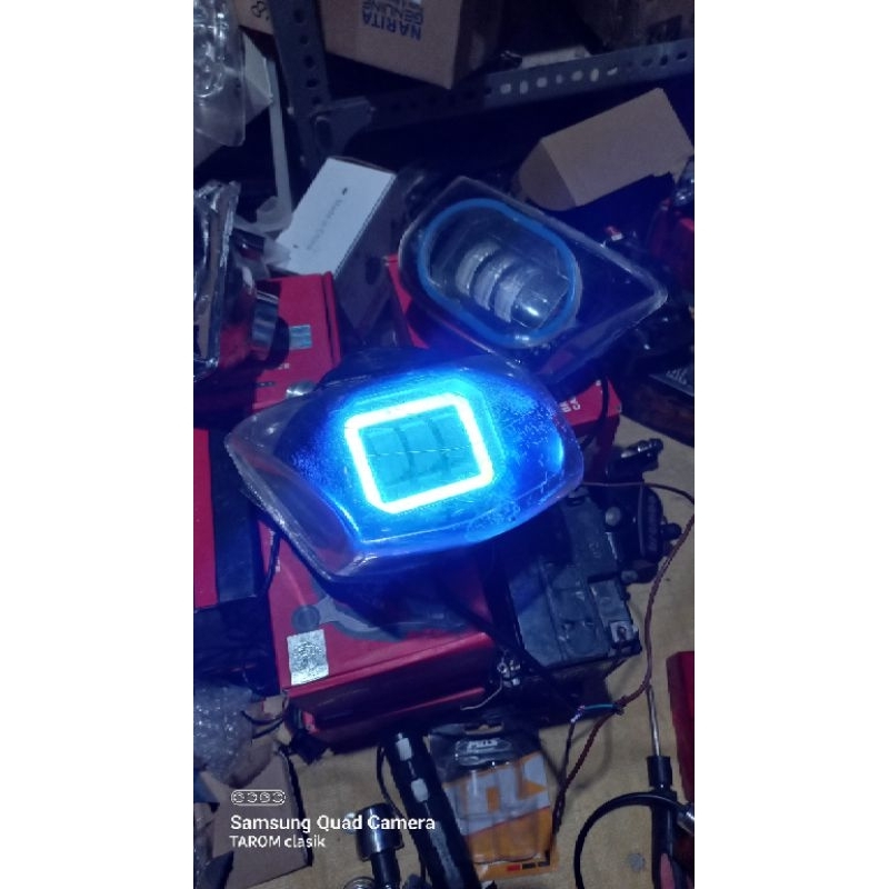 REFLEKTOR LSMPU DEPAN KARISMA X D ,Custome lampu karisma isi daymaker