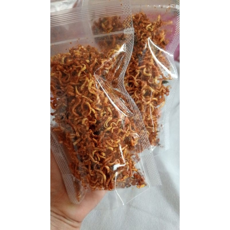 

mie kicimbring,pedas dengan aroma daun jeruk,khas cianjur