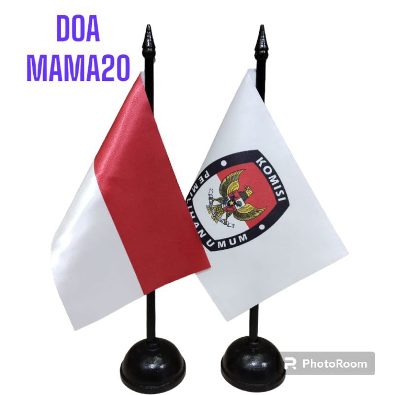 

tiang kayu meja set sama bendera merah putih dan KPU
