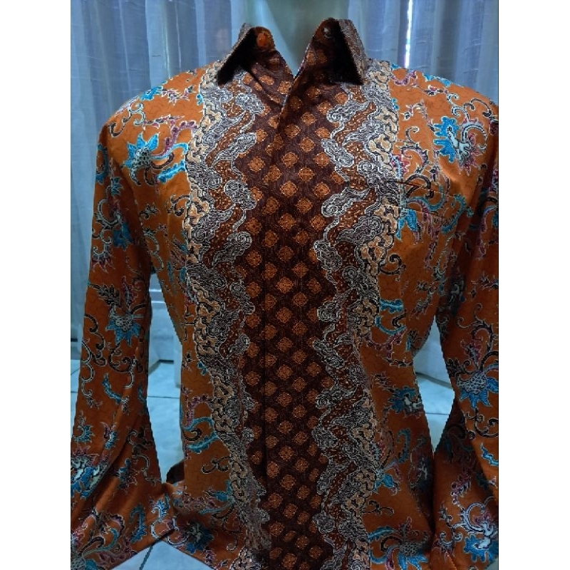 Kemeja batik pria lengan panjang oranye