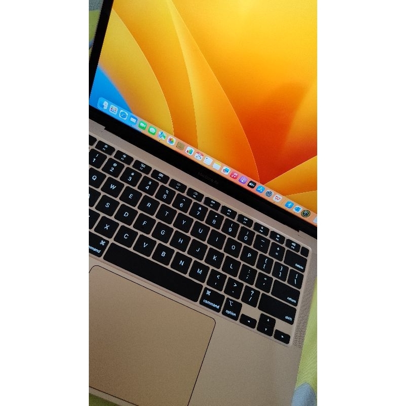 Macbook Air 2020 13 inch i3 8/256 second pemakaian pribadi mulus jarang pakai