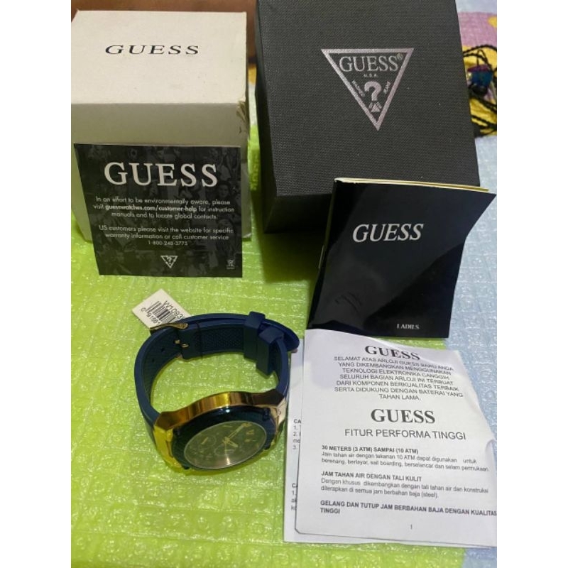 Guess W 1094 L2 (jam tangan wanita)