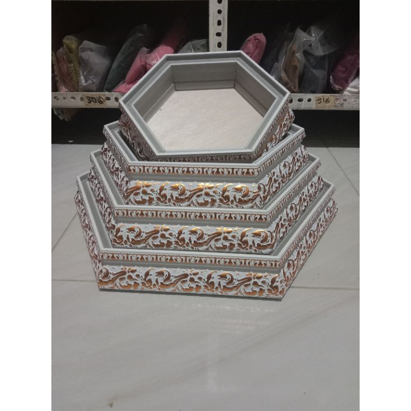 bok hantaran hexagonal tutup akrilik