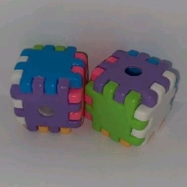 

Rautan Kotak Puzzle Warna-warni