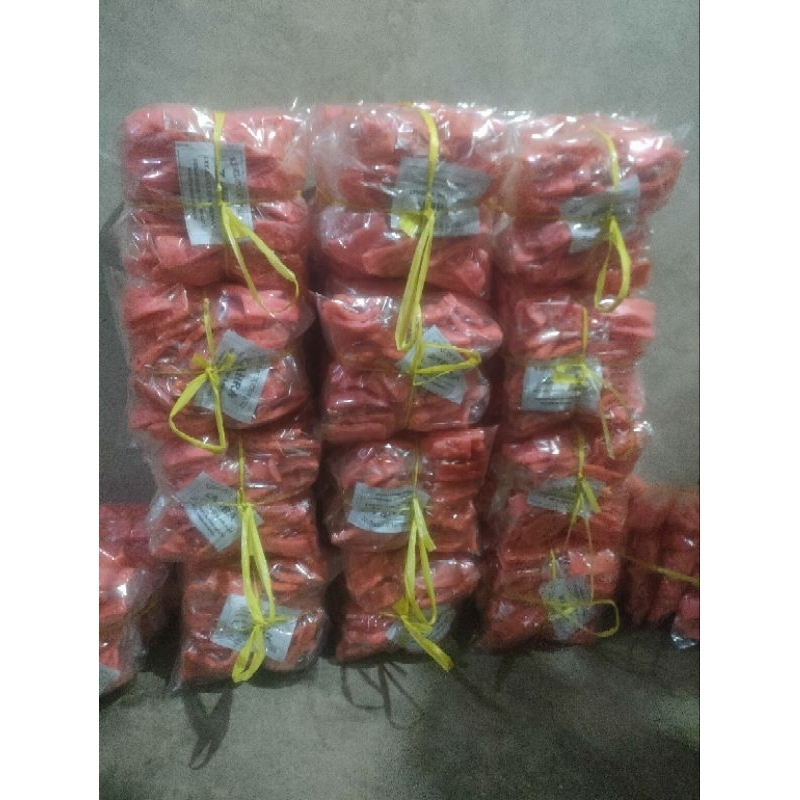 

kerupuk pangsit merah