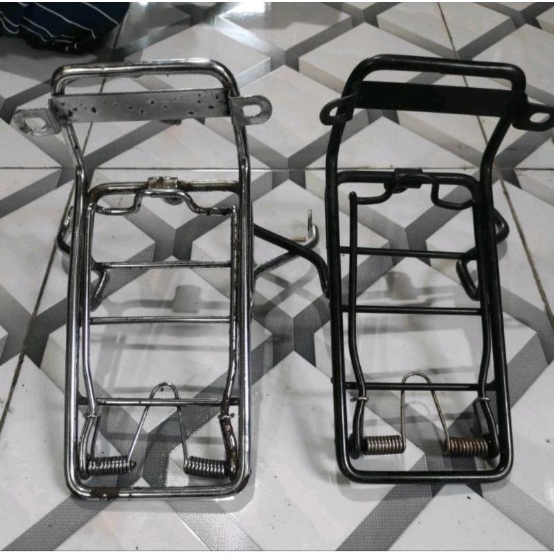 RAK JEPIT DEPAN SUZUKI RC 100 RC 80 ORI KRANJANG DEPAN RAK JEPITAN BAGASI RC 100 RC 80 ORIGINAL