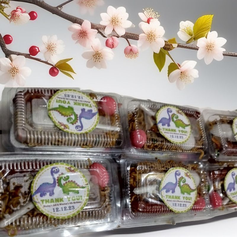 

Mie goreng ulang tahun / mie goreng ultah / Snack Ultah / hampers ultah / Rice Bowl / Bento Ultah