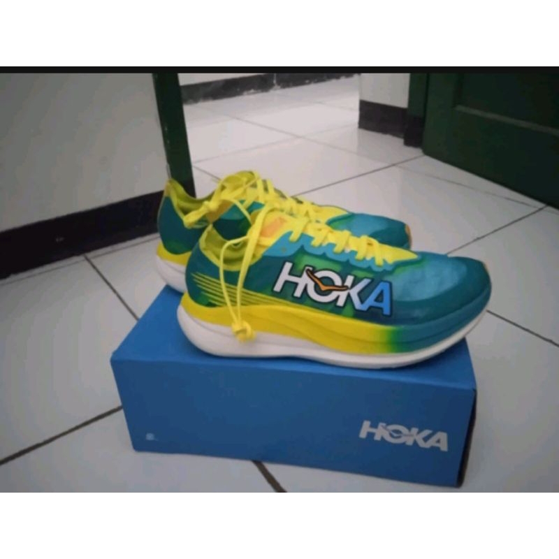 Hoka Rocket X2