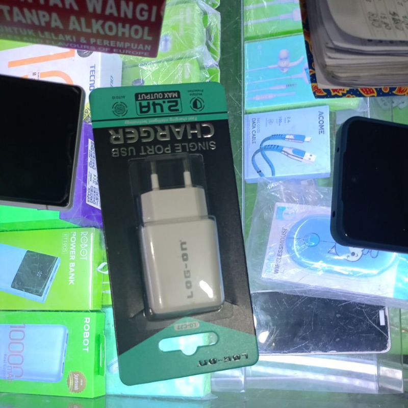 batok charger log on 2,4A single port